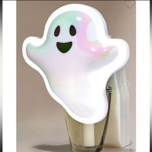 bathandbodyworks halloween Ghost Wallflower Plug in